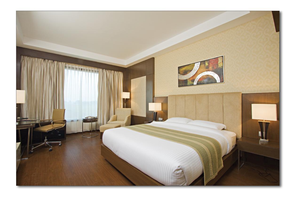The Cabbana Resort & Spa Phagwara Exterior photo